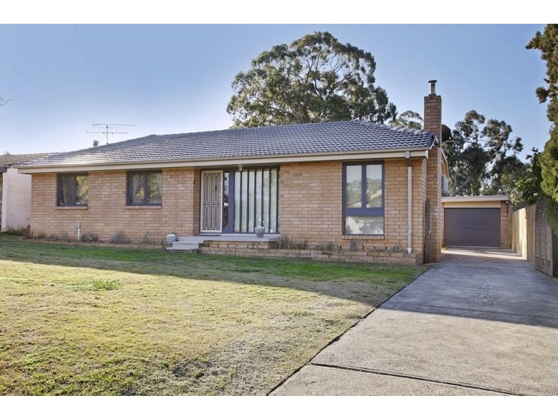 8 Barratt Avenue, Camden South NSW 2570