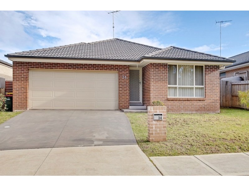 34 Hampshire Boulevard, Spring Farm NSW 2570