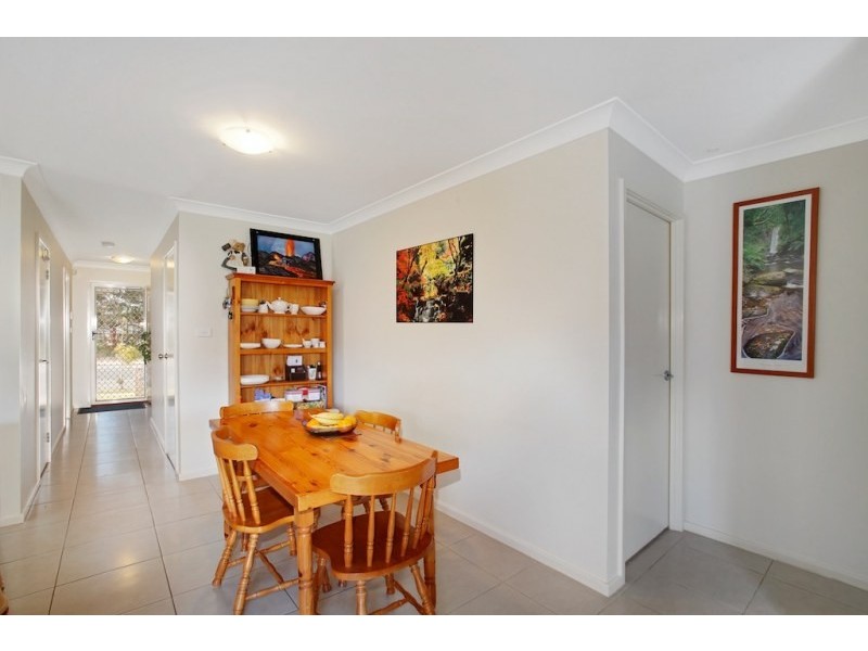 34 Hampshire Boulevard, Spring Farm NSW 2570