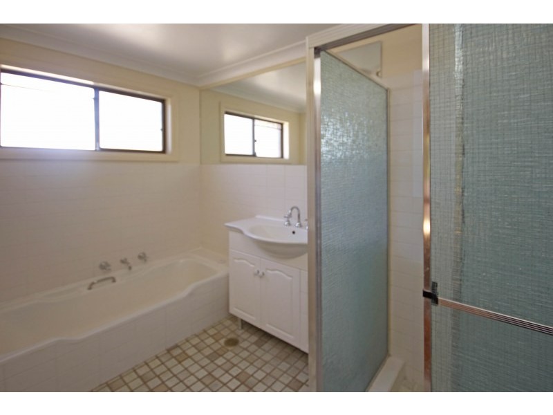 18 Taynish Avenue, Camden South NSW 2570