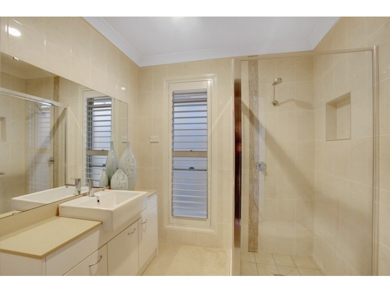 9 Gibson Street, Oran Park NSW 2570