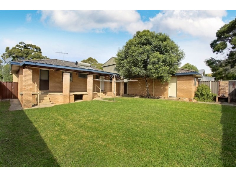 2 Cruikshank Avenue, Elderslie NSW 2570