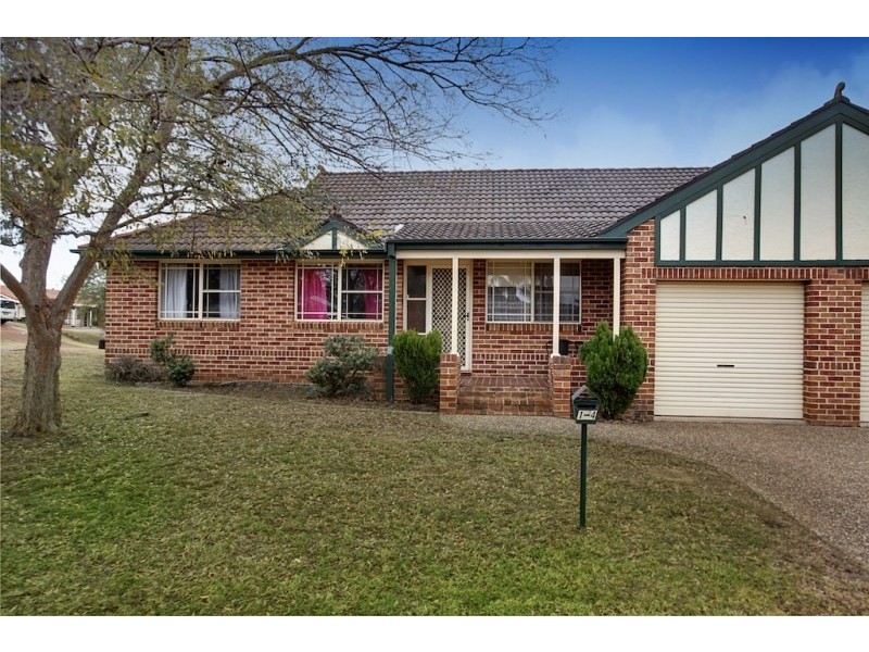 1/4 Packenham Place, Mount Annan NSW 2567