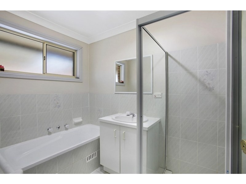 1/4 Packenham Place, Mount Annan NSW 2567