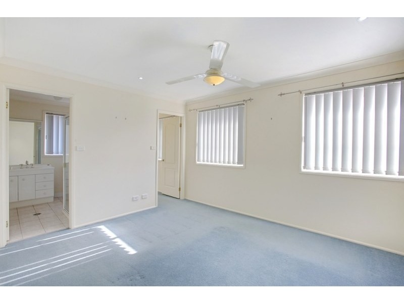 70 Spring Hill Circle, Currans Hill NSW 2567
