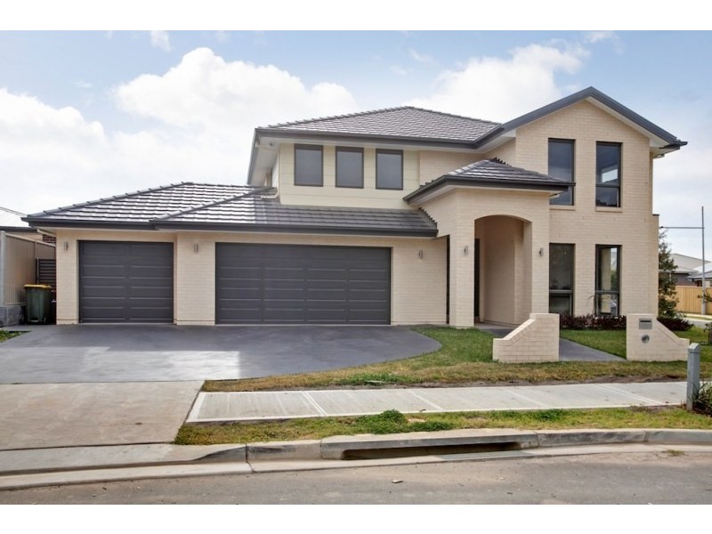 13 Perkins Drive, Oran Park NSW 2570