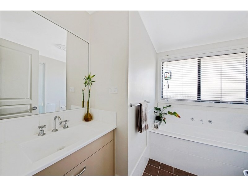 8  Epsom Street, Spring Farm NSW 2570