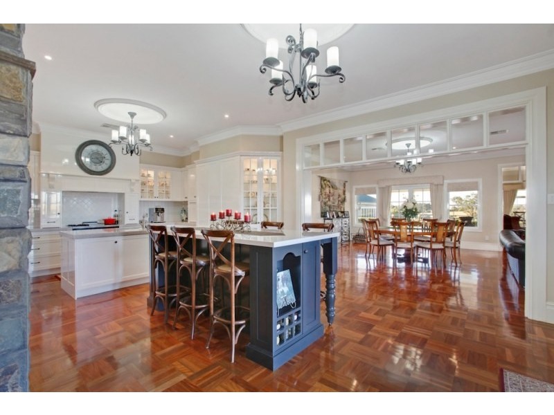 2 Crawford Creek Place, Razorback NSW 2571