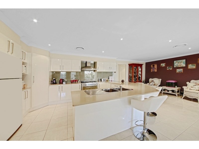 153 MacArthur Circuit, Camden Park NSW 2570