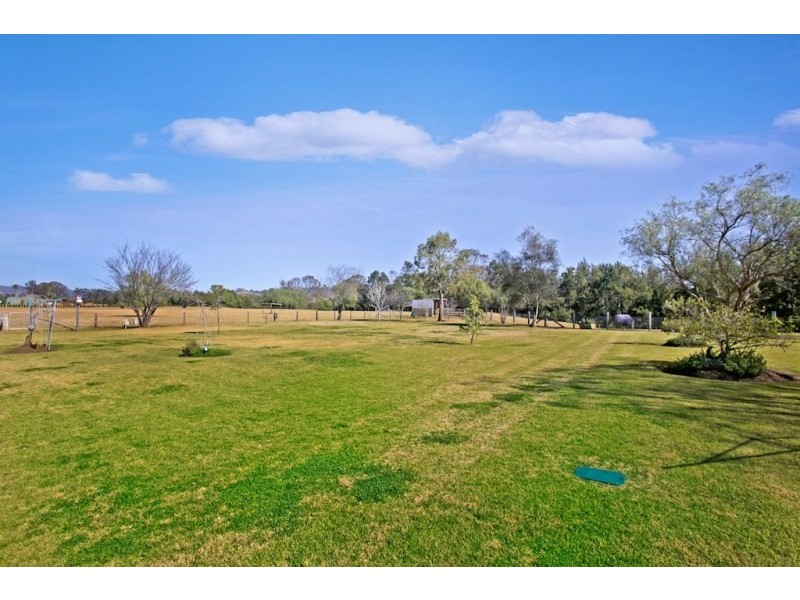 25 Clyde Place, Brownlow Hill NSW 2570