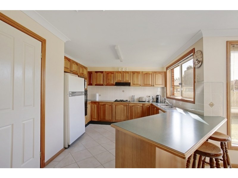 10 Tea Tree Place, Mount Annan NSW 2567