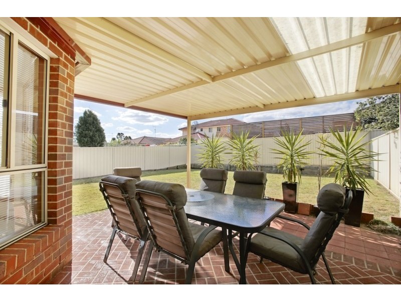 10 Tea Tree Place, Mount Annan NSW 2567