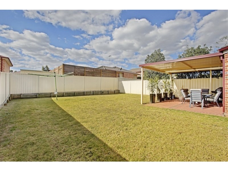 10 Tea Tree Place, Mount Annan NSW 2567