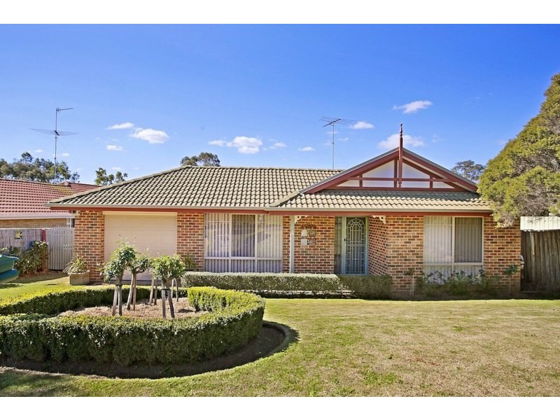 4 Clarke Place, Mount Annan NSW 2567