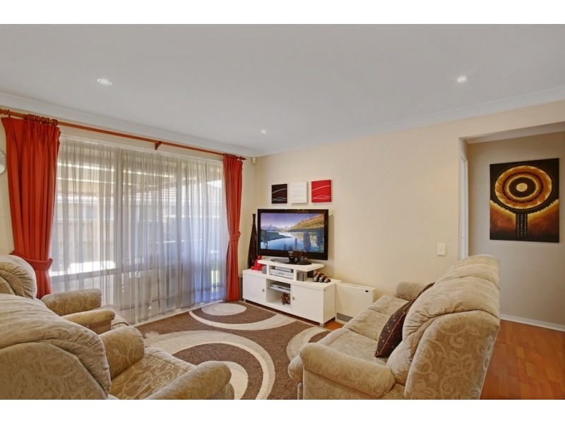 4 Clarke Place, Mount Annan NSW 2567