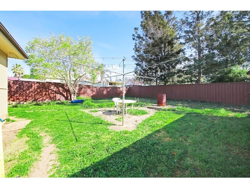 27 Belgenny Avenue, Camden NSW 2570