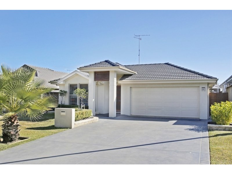 7 Condron Circuit, Elderslie NSW 2570