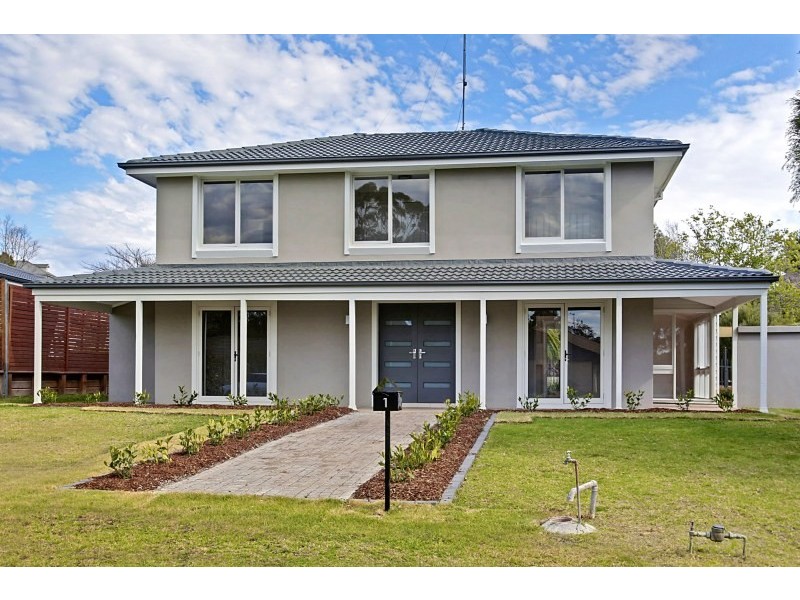 1 Wheeler Avenue, Camden South NSW 2570