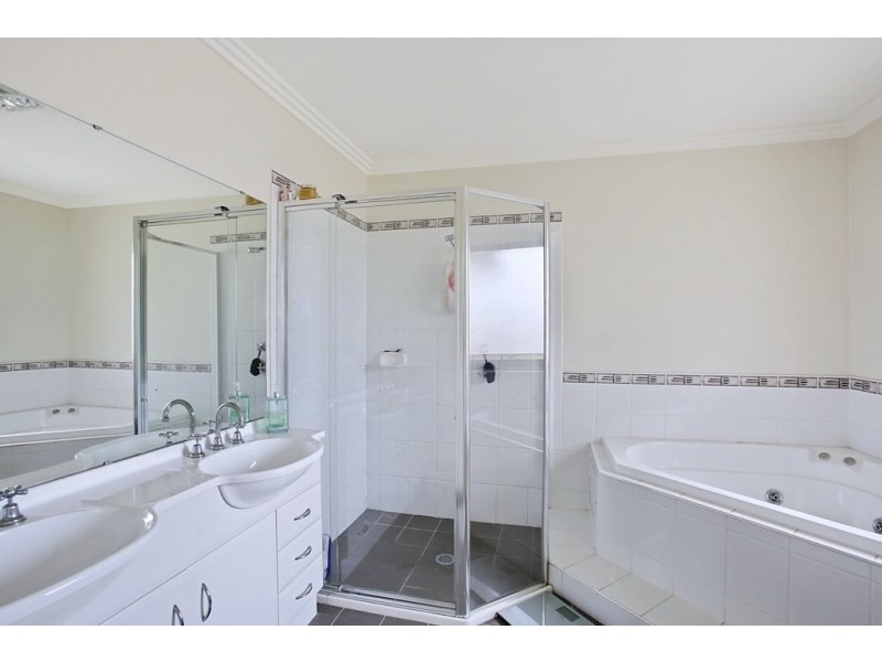 10 Thorn Avenue, Harrington Park NSW 2567