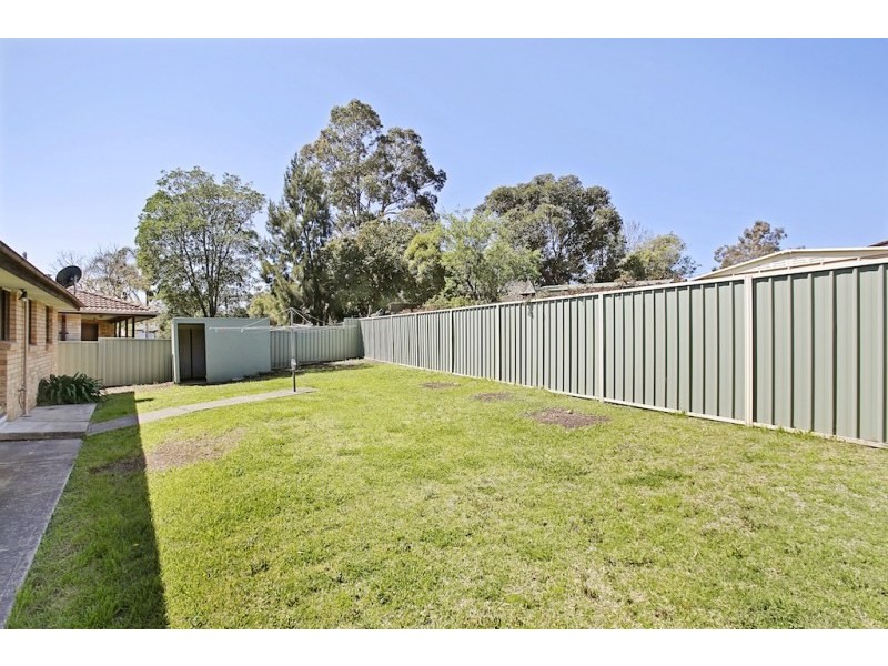 11 Cunningham Place, Camden South NSW 2570