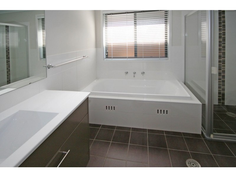 20 Gibson Street, Oran Park NSW 2570