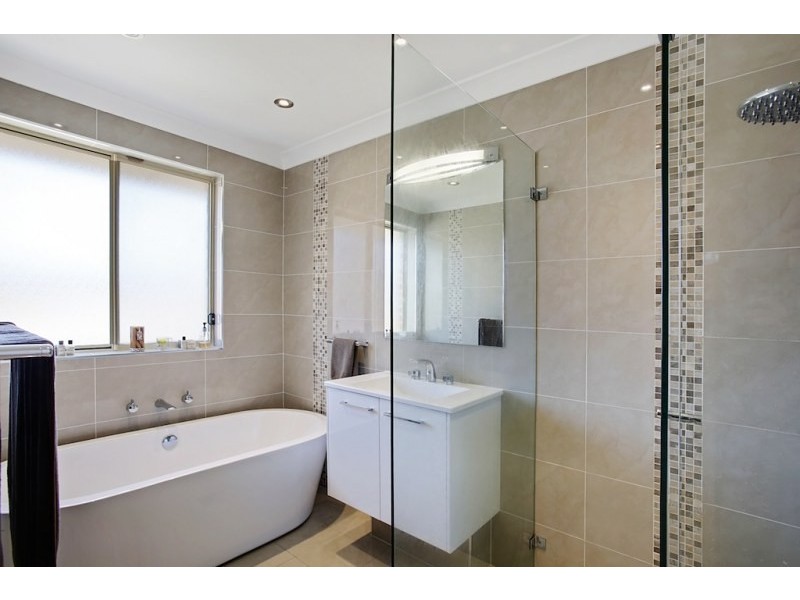 7 Inglis Court, Harrington Park NSW 2567