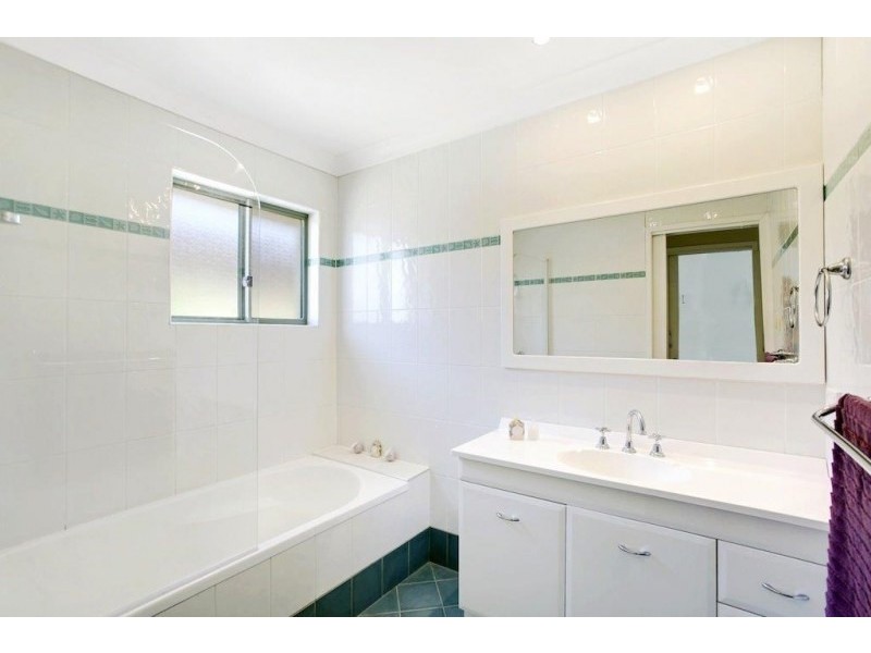 2 Sturt Place, Camden South NSW 2570