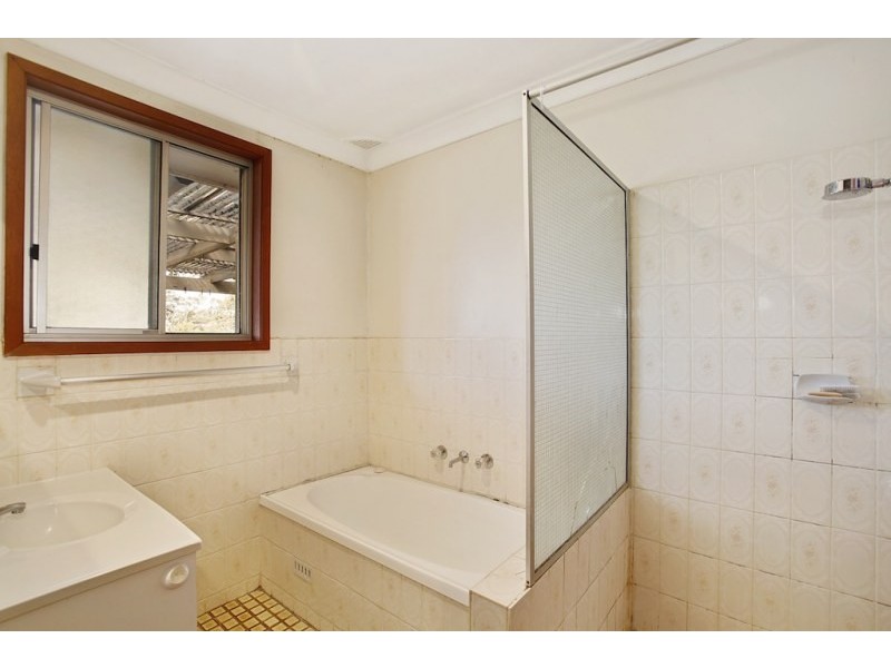 14 Macquarie Avenue, Camden NSW 2570