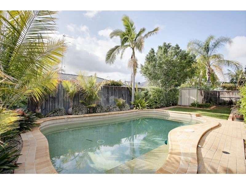 34 Holdsworth Drive, Narellan Vale NSW 2567