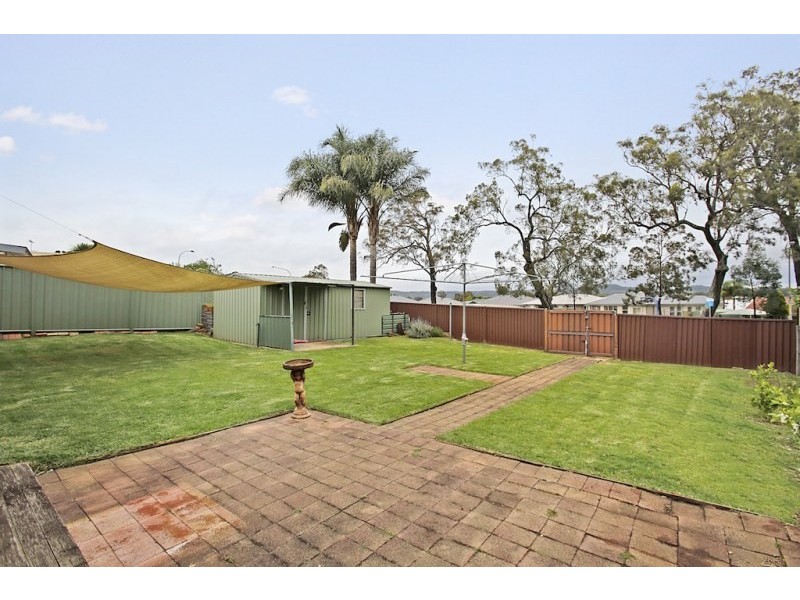 11 Wentworth Drive, Camden South NSW 2570