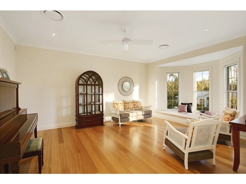 8  Yewens Circuit, Grasmere NSW 2570