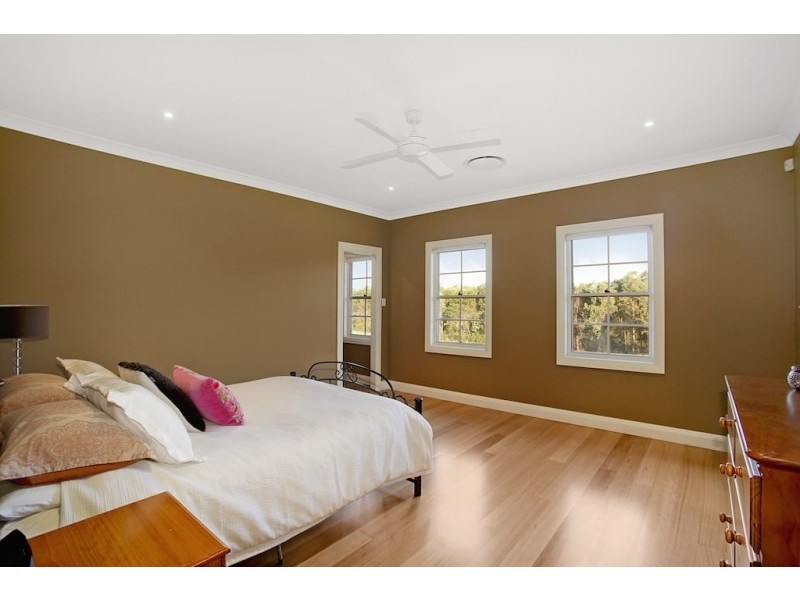8  Yewens Circuit, Grasmere NSW 2570