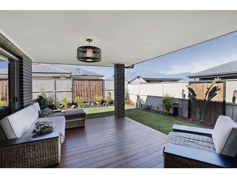 16 Rosecomb Road, Spring Farm NSW 2570