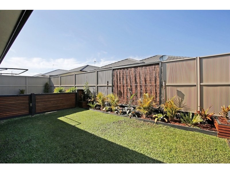 16 Rosecomb Road, Spring Farm NSW 2570