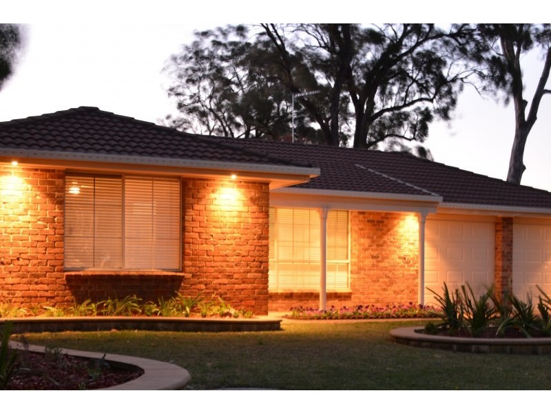 17 Southdown Road, Elderslie NSW 2570