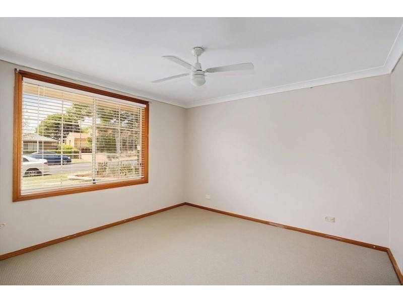 17 Southdown Road, Elderslie NSW 2570