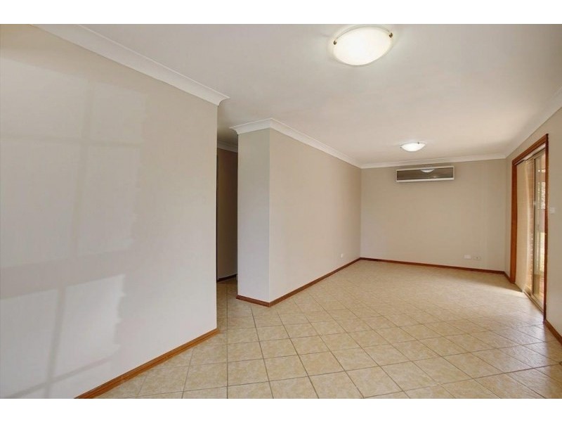 17 Southdown Road, Elderslie NSW 2570