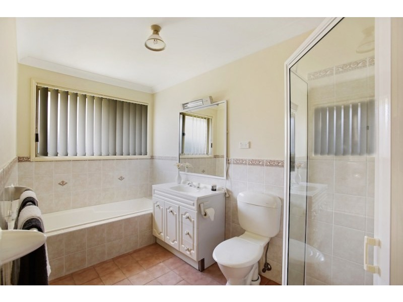 21 Moreton Bay Avenue, Spring Farm NSW 2570