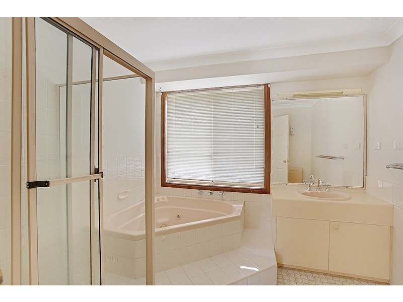 60 Holdsworth Drive, Narellan Vale NSW 2567