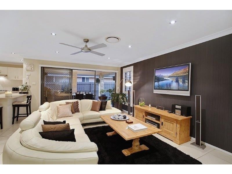 11 Ingham Street, Spring Farm NSW 2570