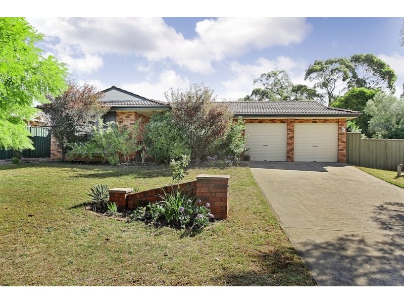 4 Polworth Close, Elderslie NSW 2570
