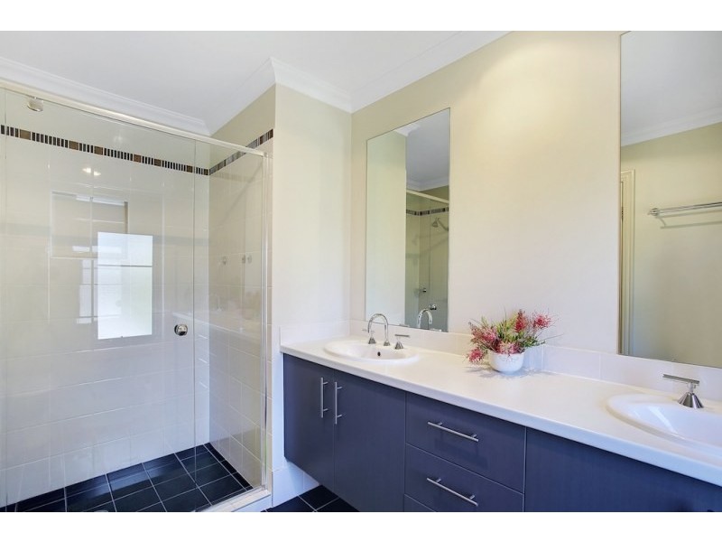 123 MacArthur Circuit, Camden Park NSW 2570