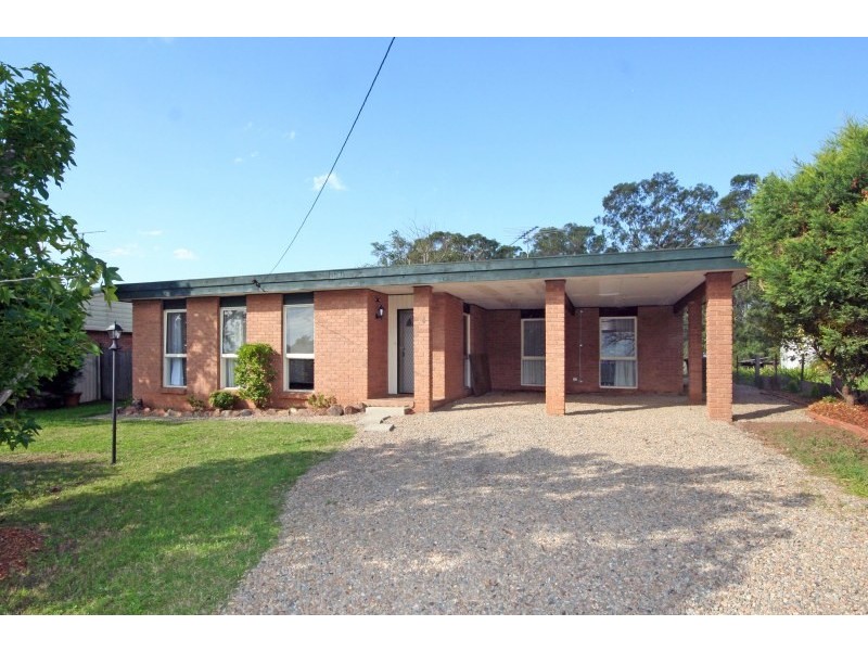 54 Merlin Street, The Oaks NSW 2570