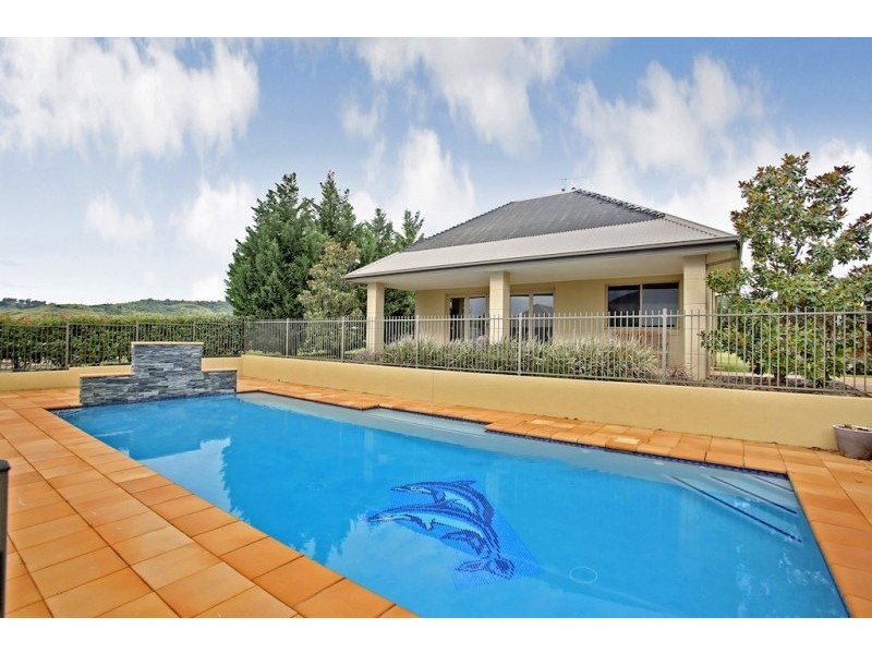 8 Stargard Crescent, Picton NSW 2571