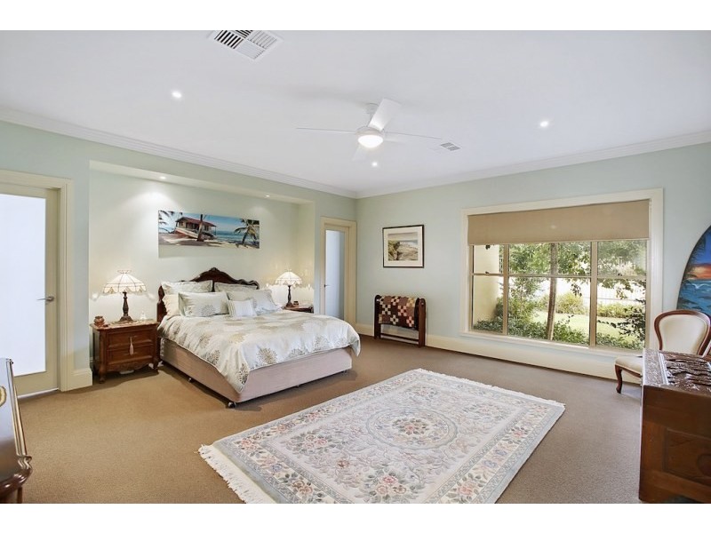 8 Stargard Crescent, Picton NSW 2571