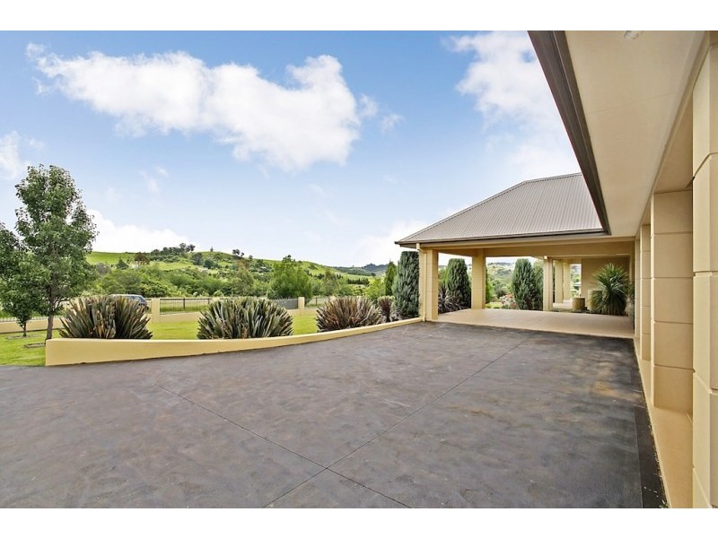 8 Stargard Crescent, Picton NSW 2571