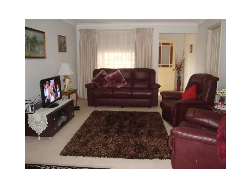 1/2 Weeks Place, Narellan Vale NSW 2567