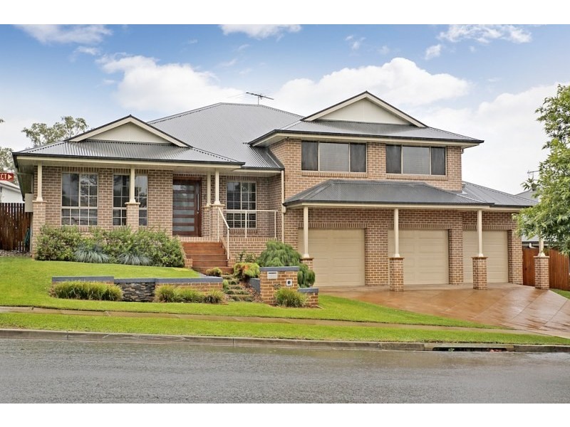98 MacArthur Circuit, Camden Park NSW 2570