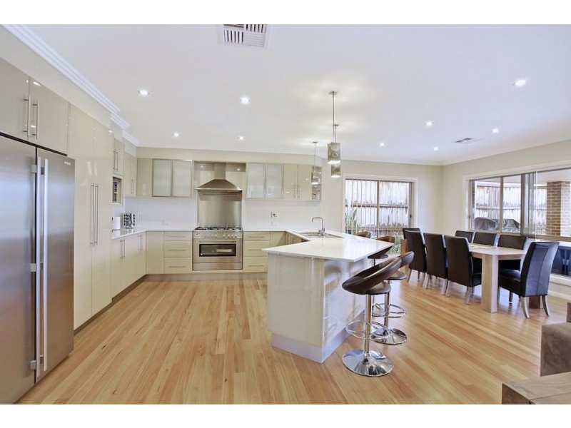 98 MacArthur Circuit, Camden Park NSW 2570