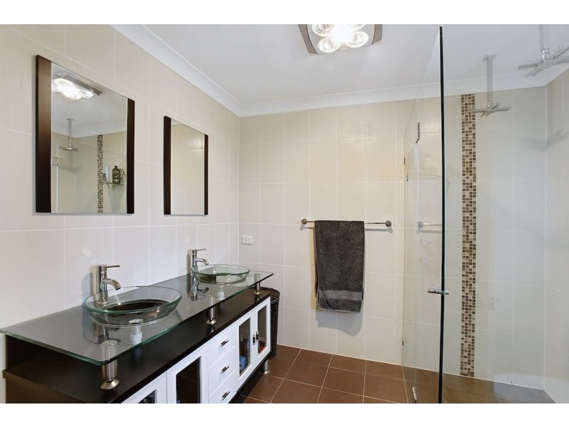 98 MacArthur Circuit, Camden Park NSW 2570